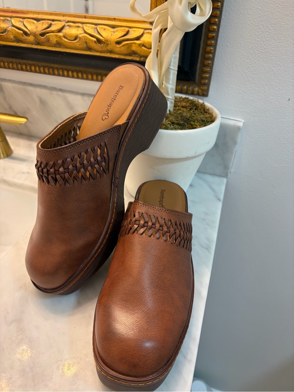 NWOT BareTraps Brown Woven Faux Leather Slip-On Clog Mules